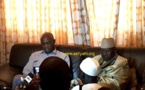 Recevant le Ministre de l'éducation Serigne Mbaye Thiam, Serigne Abdoul Aziz Sy Al Amine prie pour une année scolaire apaisée
