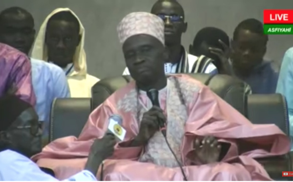 [REPLAYTIVAOUANE] Ziarra de la Federation des Etudiants Tidianes du Senegal reçue par Serigne Mame Malick Sy Mansour au nom du Khalif