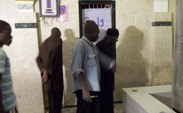 PHOTOS : Les Travaux  du Mausolée de Serigne Babacar Sy ( RTA )