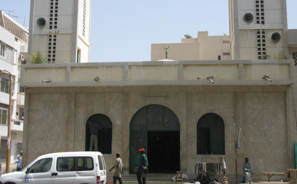 Opération Nettoiement de la Zawiya El Hadj Malick SY de Dakar