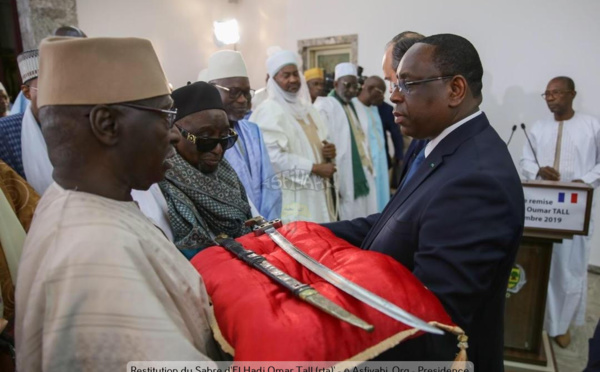 PHOTOS - Le sabre de l’Aigle d’Alwar d'ElHadj Oumar Tall (rta) restitué au Sénégal 