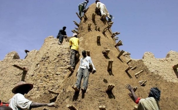 MALI : Destruction des mausolées de Tombouctou "la cité des 333 saints" par les islamistes d’Ansar Dine