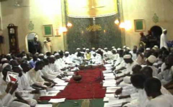 VIDEO - Tivaouane : Zikr Leylatoul Hadr 2012