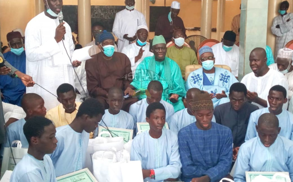 PHOTOS - FÊTE DU CORAN AU DAARA de la ZAWIYA ELHADJI MALICK SY de TIVAOUANE - Les apprenants prennent congés (BEUR) pour les besoins de la Tabaski