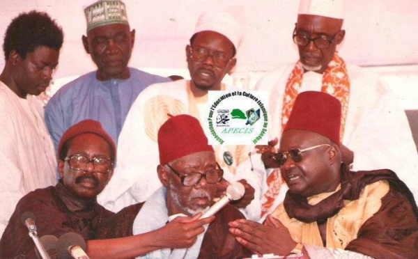 ARCHIVE VIDEO - Tivaouane , 21 Juin 1987 : Relance Mosquée Serigne Babacar SY