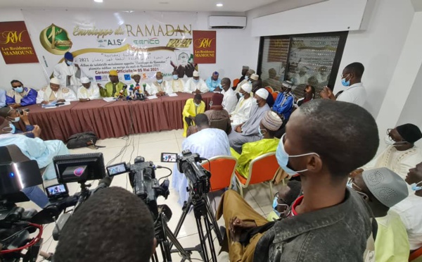 L'Association Islamique pour servir le Soufisme (AIS), offre des «enveloppes ramadan» aux Daaras