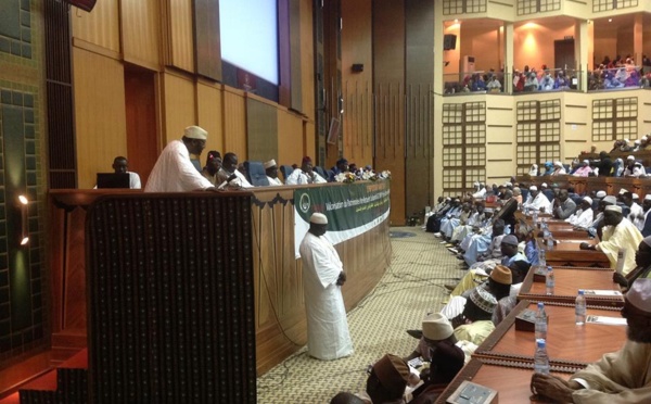 VIDEO - Suivez l'Intégralité du Symposium du Gamou Tivaouane 2014, tenu ce Samedi 28 Décembre 2013 au King Fahd Palace
