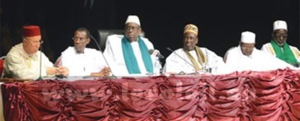 MACKY SALL AU COLLOQUE INTERNATIONAL SUR CHEIKH OMAR FOUTIYOU TALL: « Il faut davantage enseigner l’histoire des illustres Sénégalais dans les programmes scolaires »