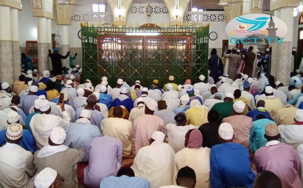 ZIARRA TIVAOUANE 2022 DE LA HADARA DE THIERNO MANSOUR BARRO : Moments de prières et de recueillements