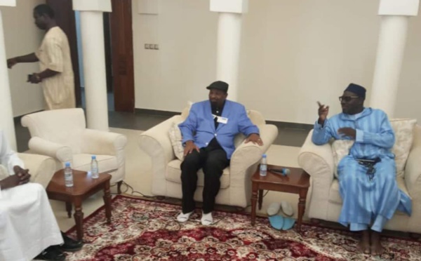 Serigne Moustapha Sy Al Amine a reçu au nom du Khalife Général des tidianes une délégation d’hommes d’affaires américains musulmans