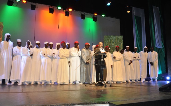 PHOTOS - Les Images du spectacle d'évocation religieuse en sons et lumières , organisé par la Cellule Zawiya Tijaan