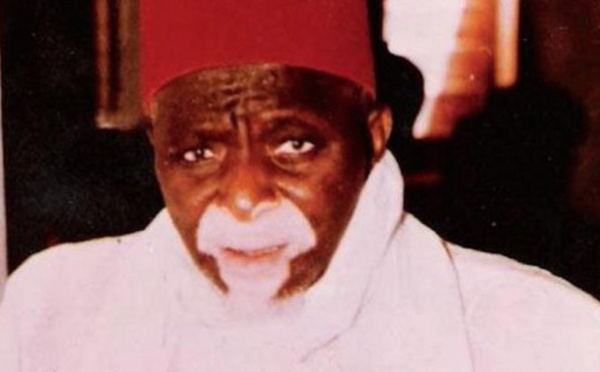 VIDEO - Suivez la Ziarra Ngith 2014 de Wakeur Serigne Abass Sall , présidé par le Khalif Serigne Mansour Sall
