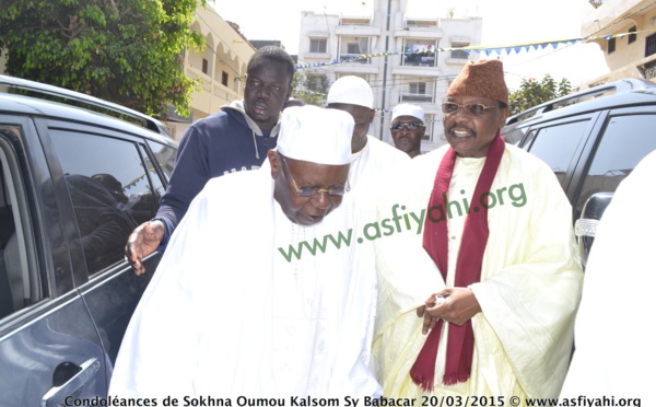 PHOTOS - Les Images des Condoléances de Sokhna Oumou Kalsom Sy Bint Serigne Babacar SY (rta) à la Médina ce Vendredi 20 Mars 2015 