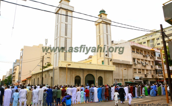 PHOTOS - TABASKI 2015 - Regardez les Images de la Prière à la Zawiya El Hadj Malick SY de Dakar