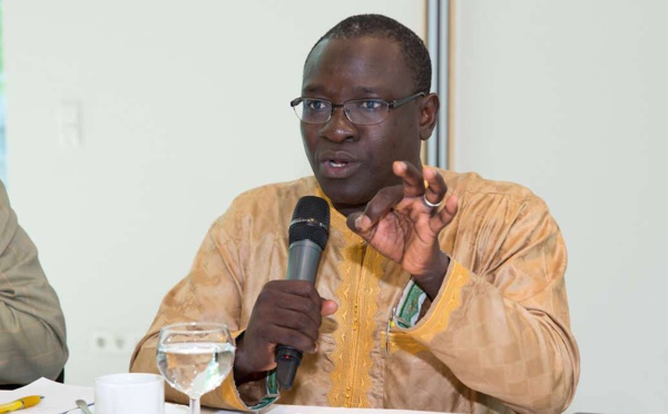 Dr. Bakary SAMBE sur les caricatures de Jeune Afrique : « Les médias occidentaux doivent réinscrire le respect parmi les valeurs du journalisme »