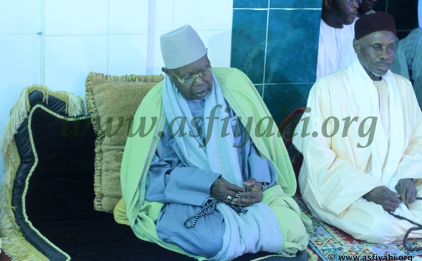 PHOTOS - KHADRATOUL DJUMAH - Serigne Abdoul Aziz Sy Al Amine hôte de Serigne Mor Diop aux parcelles assainies, vendredi 18 mars 2016 